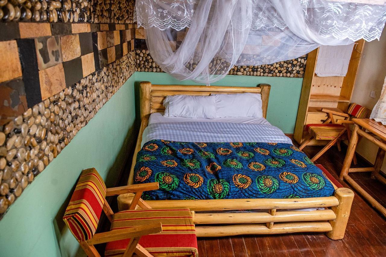 Elite Backpackers Services Masaka Extérieur photo