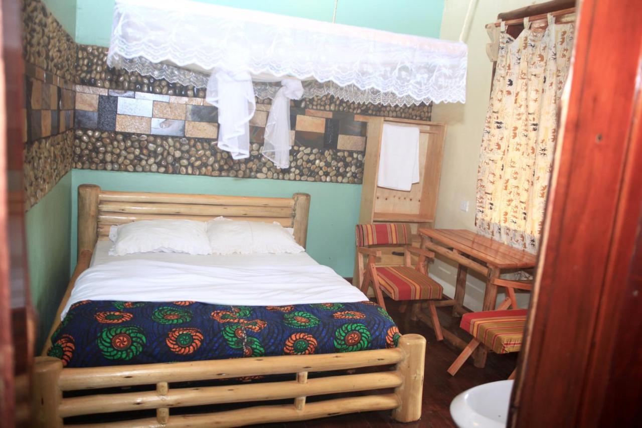 Elite Backpackers Services Masaka Extérieur photo