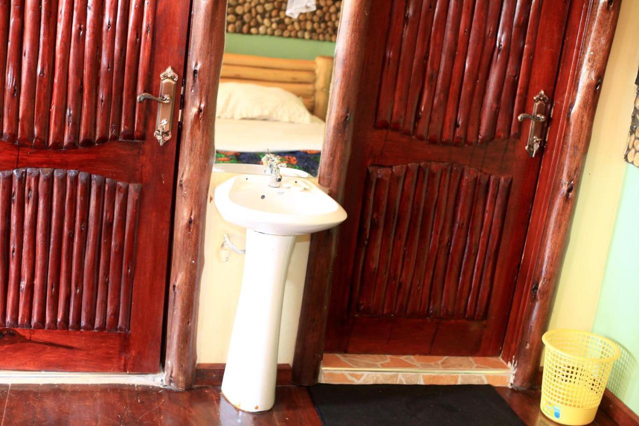 Elite Backpackers Services Masaka Extérieur photo