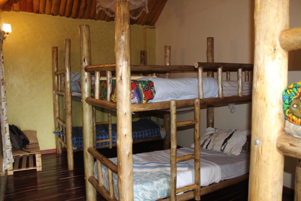 Elite Backpackers Services Masaka Extérieur photo