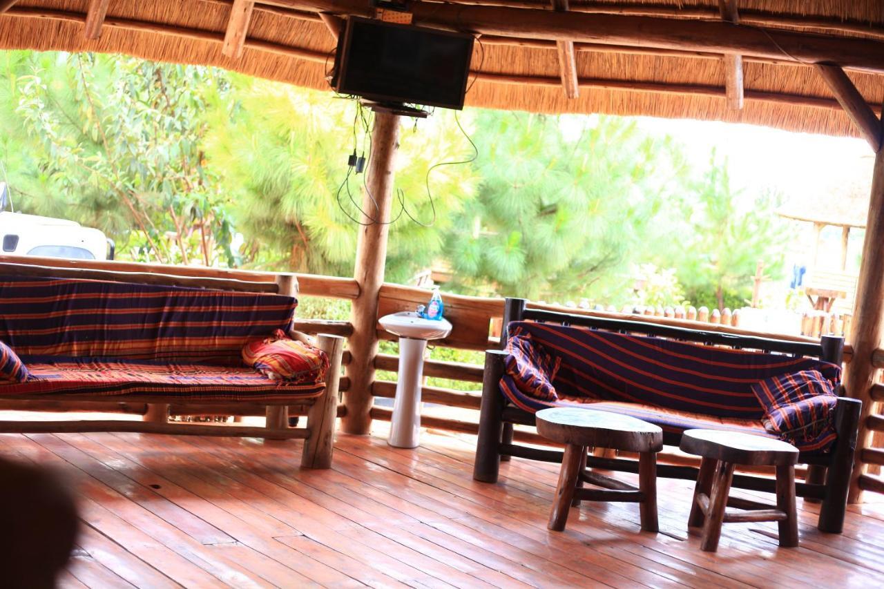 Elite Backpackers Services Masaka Extérieur photo