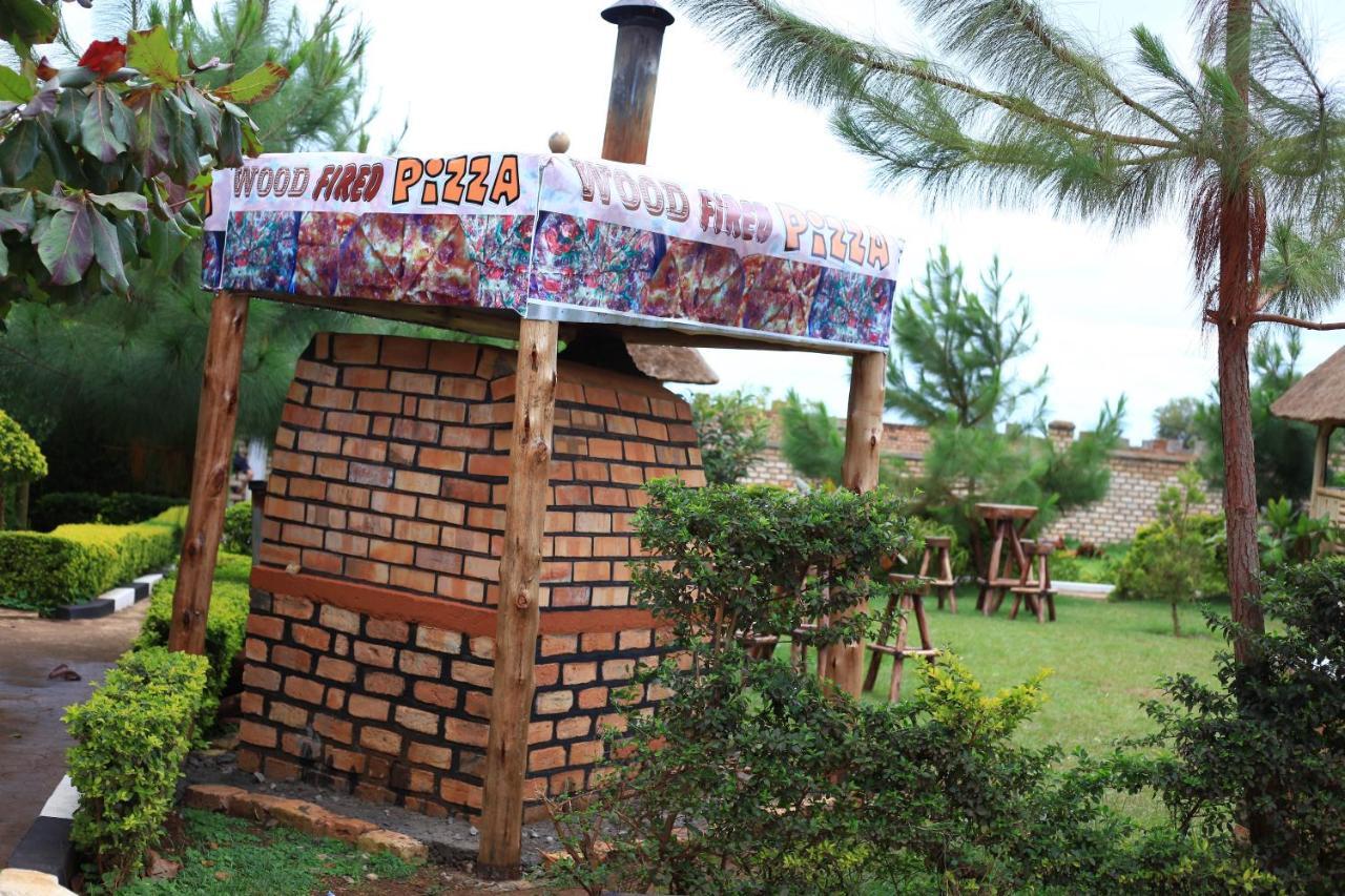 Elite Backpackers Services Masaka Extérieur photo
